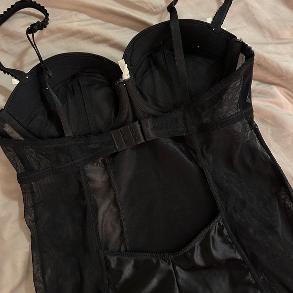 ANN SUMMERS UNDERWIRED IVORY/BLACK CAMI SUSPENDER "NATALIYA" US SIZE 12 PREOWNED - Picture 6 of 8